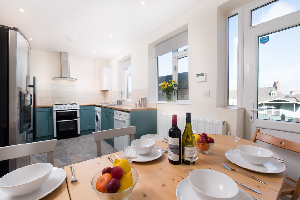 kitchen table seating 6